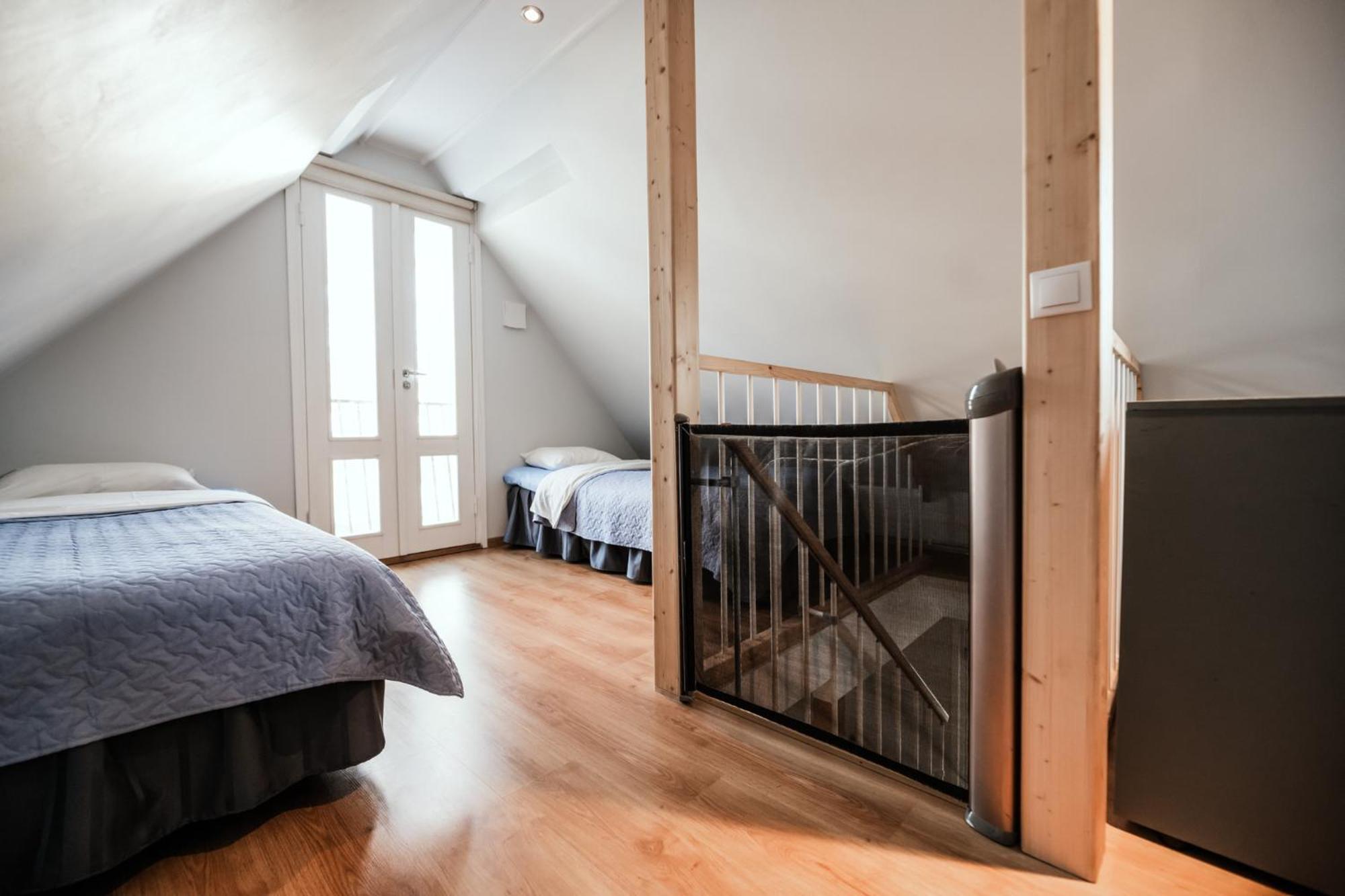 Cabin Guesthouse With Free Parking Pärnu Eksteriør bilde